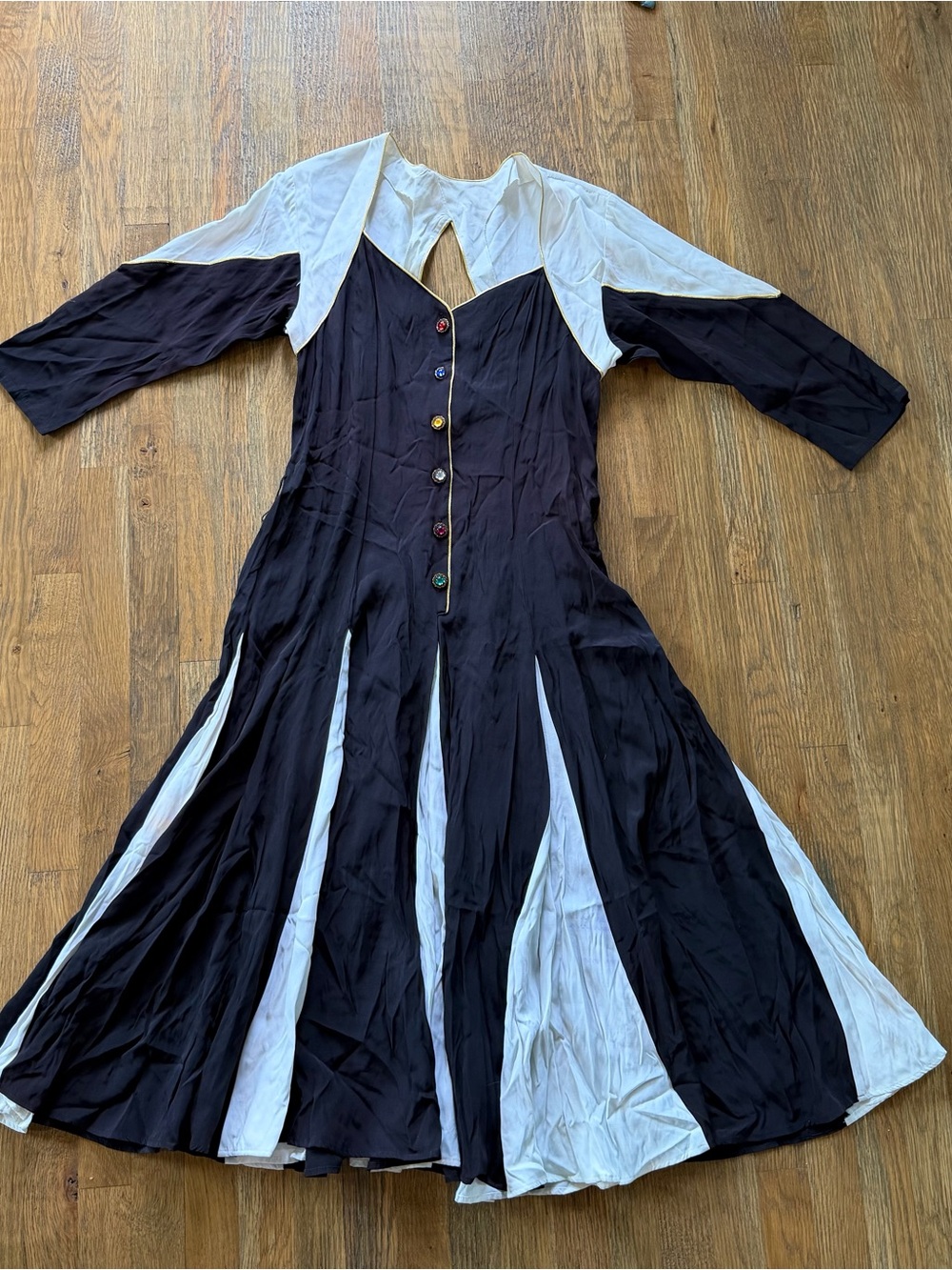 Vintage D.Frank Black and White Long-Sleeve Paneled pleated Drop Waist Dress - Picture 2 of 12
